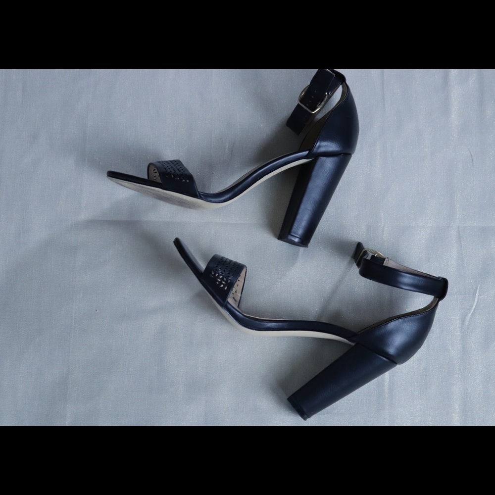 Just Fab Black Chunky Heels